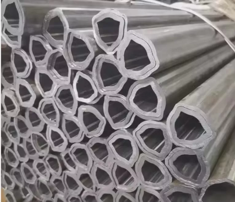 Ống thép tam giác